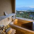 琵琶湖を一望できる露天風呂付きお部屋