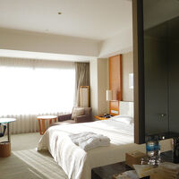 デラックスキングルーム。広くて快適でした。