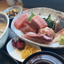 勝浦港 市場食堂 勝喰