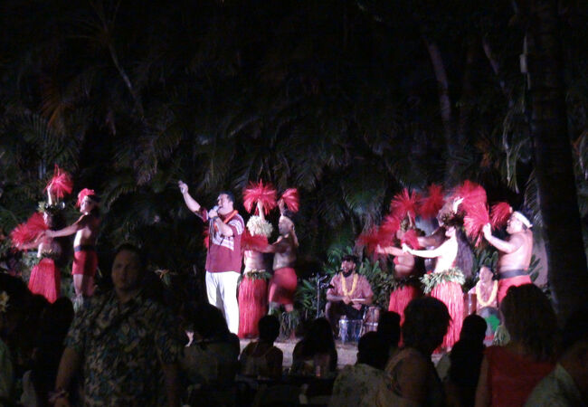 ワイキキ スターライト ルアウ