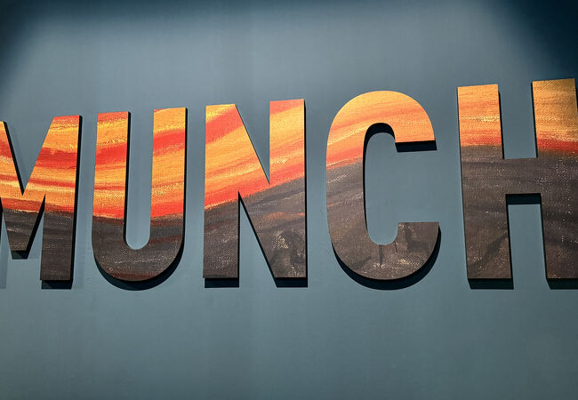 パラッツォ レアーレ