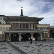 奈良市総合観光案内所 (JR奈良駅旧駅舎)