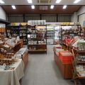 出水市出水駅観光特産品館「飛来里」