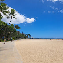 デュークカハナモクビーチ