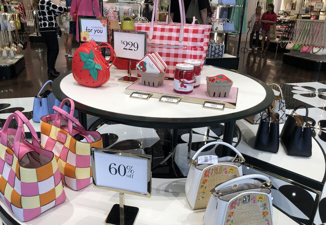 kate spade*飽きのこないデザイン*スマート*ショルダーバッグ Kate Spade☆Kayla Small Convertible Shoulder Bag KI904 (kate