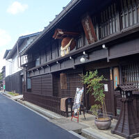 瀬戸川と白壁土蔵街