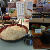 ビュッフェには讃岐うどんもあります