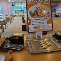 クロワッサンワッフルは自分で焼きます