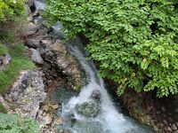 どんどんびき(見返り滝)