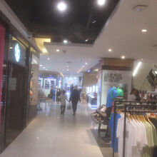 ロビンソン デパート バンラック