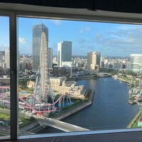 朝の眺め　まだ人がほとんどいない早朝