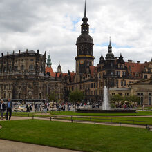 ツヴィンガー宮殿