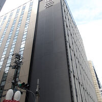 大阪でもオフィス街にあるところ。静かです。