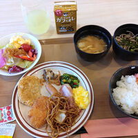 宮崎の名物など充実した朝食