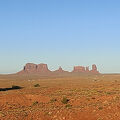 モニュメントバレーを遠望・眺望最高でした