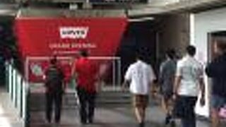 サイアム（SAIAM）駅に並ぶバンコクショッピングスポット