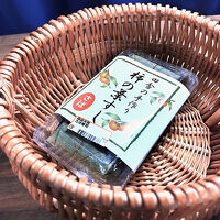 朝食はチェックイン時に渡された道の駅で売っていた柿の葉寿司