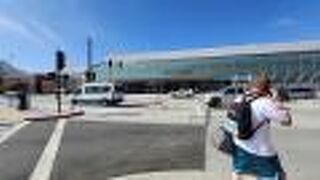 ノーマン Y ミネタ サンノゼ国際空港 (SJC)