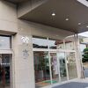 湯郷温泉の街並みを望む高台のホテル