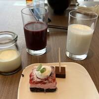 ドリンクもアサイーやラッシーもあり、充実しています。