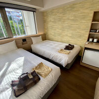 ツインルームは広くはない