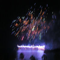 20分間の間に次から次に花火が上がり釘付けに見入ります