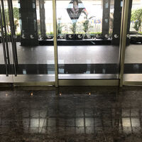 エントランス　grabはここまで来てくれる