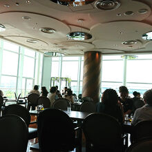 この時店内で昼食をとっていた一般客は私1人だったと思う。