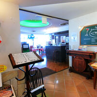 食事は3階のレストランで