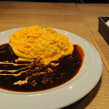 オムハヤシライス1,550円.L/C10％オフで1,395円