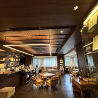 フロントとラウンジ