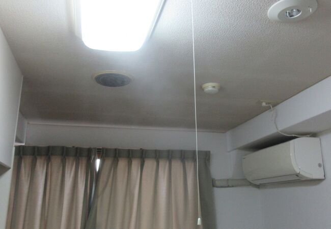 ビジネスホテル シャトル