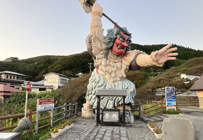 門前のなまはげ立像 クチコミ・アクセス・周辺情報｜男鹿 - フォートラベル