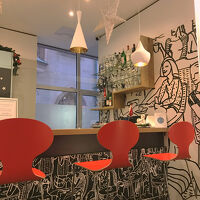 小さいながらもバーカウンターあります