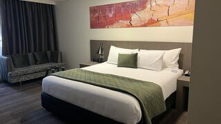 リッジズ ワールド スクエア