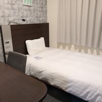 仕事しやすそうな机付き