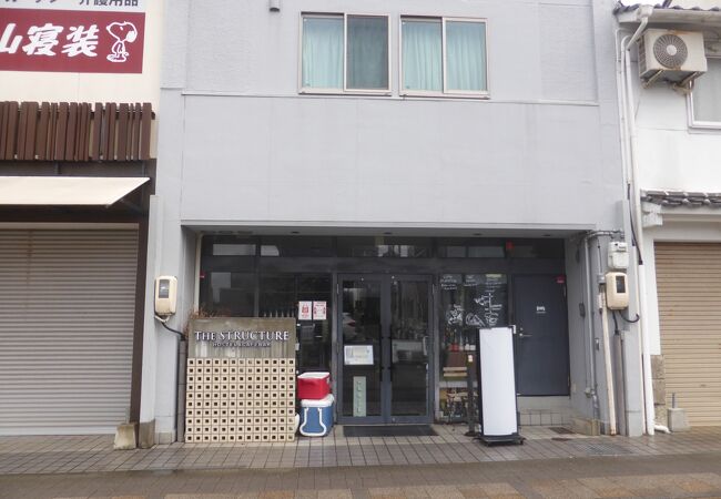 THE　STRUCTURE　HOSTEL&CAFEBAR