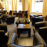 ホテルラウンジ