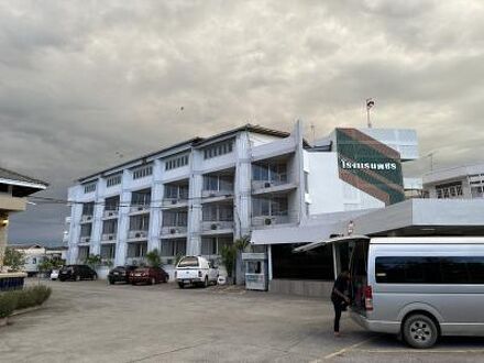 Pachara Hotel and Restaurant 写真