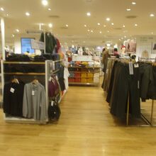 ユニクロ (セントラルワールド店)