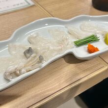 ふぐの刺身