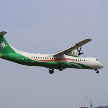 小型機はそこそこ便数あります