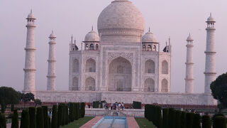 チケットはネット予約で。