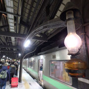 夜の小樽駅