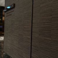 とにかく廊下などが暗い