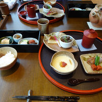 朝食　クラブラウンジで