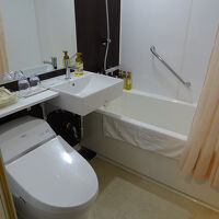 清潔感のあるバスルームです