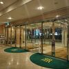 大型スーパー隣にあり