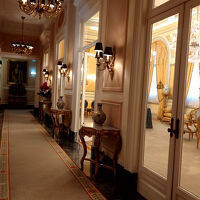 朝食会場に向かう館内