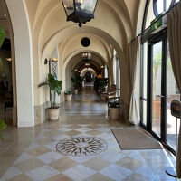 入った瞬間からホワイトガーデニアの香りがお出迎え